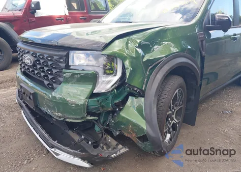 2025 Ford Maverick Lariat из США, поврежденный, VIN 3FTTW8S38SRA18962